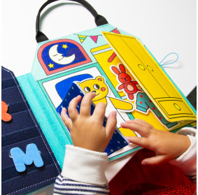 MONTESSORI MIĘKKA KSIĄŻKA AKTYWIZUJĄCA - MÓJ DZIEŃ OMY
