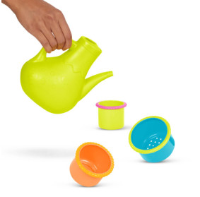 TACZKA z KONEWKĄ i zestawem akcesoriów do piasku Wheelbarrow Wonders B.TOYS